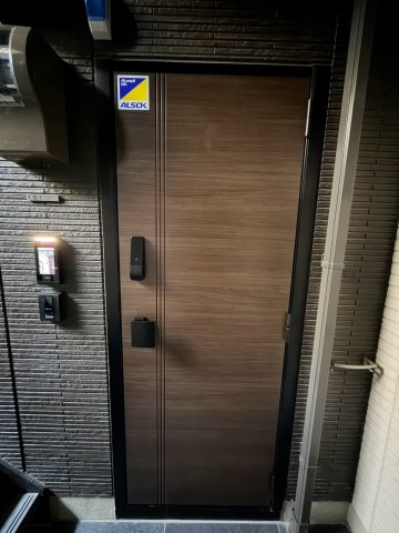 ルヴィータ川名の玄関写真