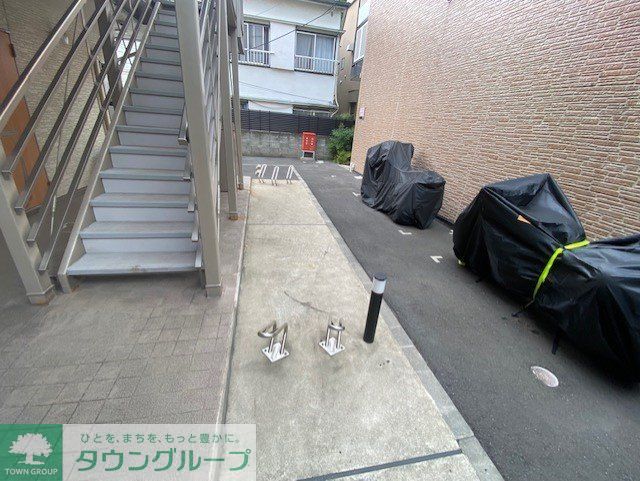 その他設備　駐輪場　自転車＆原付のみ駐輪可