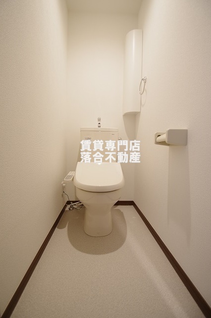 トイレ　温水洗浄便座付き♪