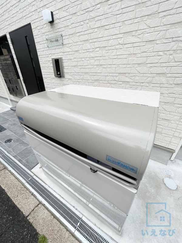 ロビー　ゴミ置き場