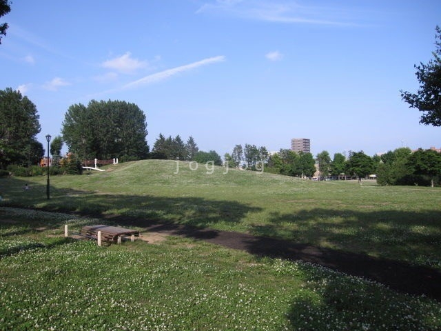 公園　南郷丘公園（公園）まで397m