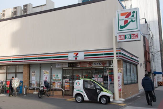 コンビニ　セブンイレブン 大阪中本5丁目店（コンビニ）まで163m
