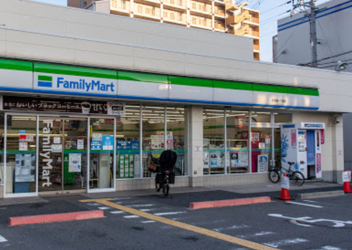 コンビニ　ファミリーマート 大今里一丁目店（コンビニ）まで414m