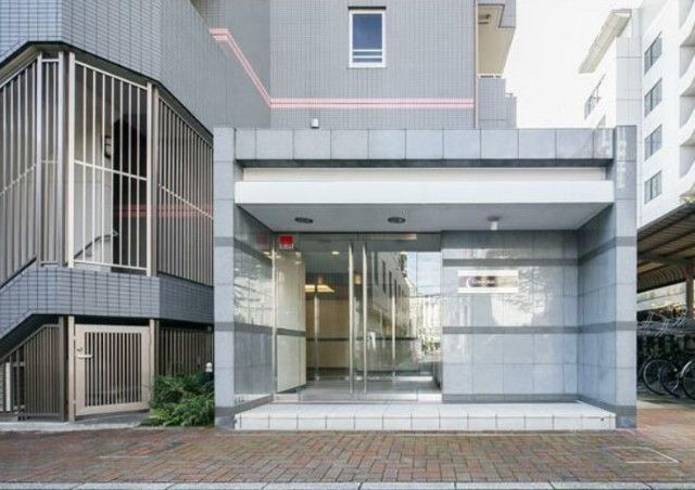 エントランス　コンフォリア三田トロワ