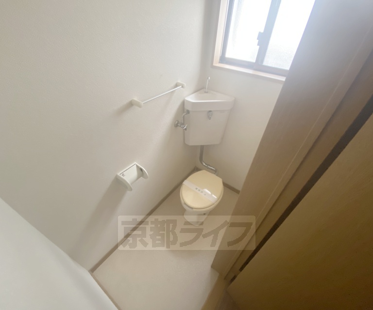 トイレ　シンプルなトイレです。