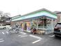 コンビニ　ファミリーマート（コンビニ）まで866m