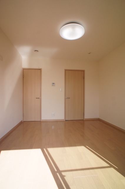 1K Mansion in Funabashi, Chiba — photo 3 of 3