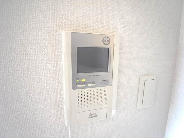 セキュリティ　モニターで来客を確認できるので安心です