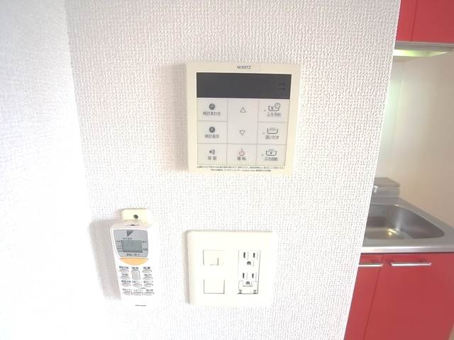 その他　追い焚き付きでいつでも温かいお風呂に浸かれます