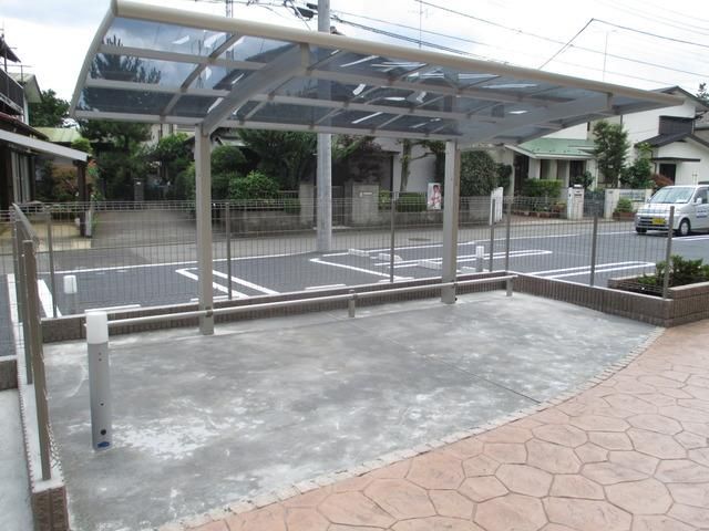 その他共有部分　★敷地内の屋根付駐輪場です！★