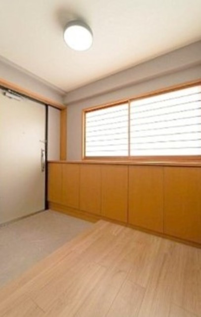 玄関　別部屋参考写真