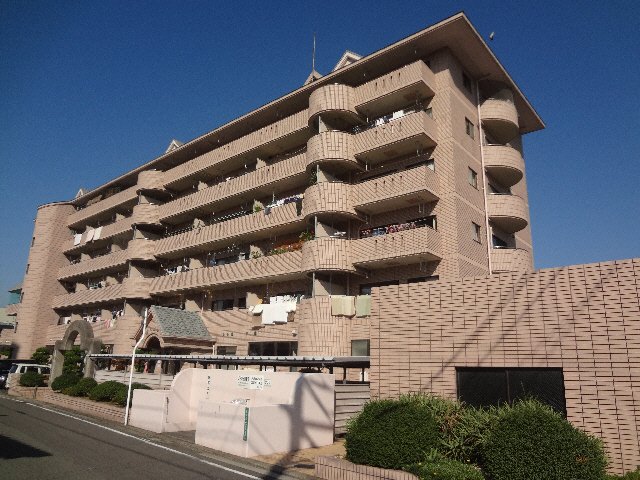 建物外観　完成写真