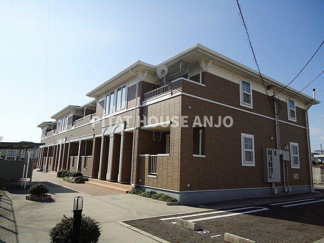 建物外観　落ち着いた雰囲気の外観です