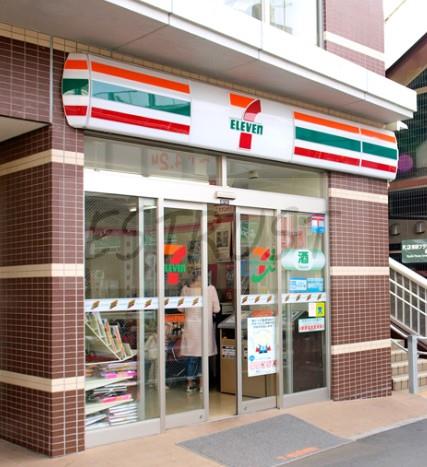 コンビニ　セブンイレブン 横浜反町駅前店（コンビニ）まで224m