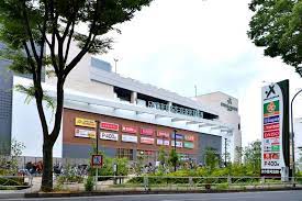 スーパー　ライフ キテラタウン調布店（スーパー）まで749m