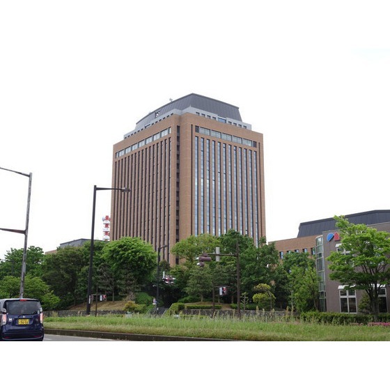 役所　石川県庁（役所）まで2338m