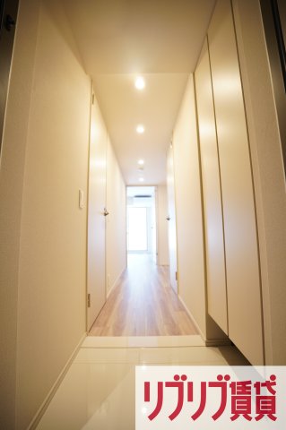 プライムメゾン千葉新町の玄関写真