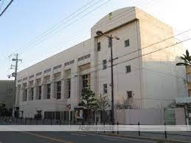 小学校　南住吉小学校（小学校）まで361m