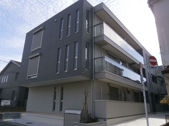 建物外観　お花茶屋駅から徒歩13分☆