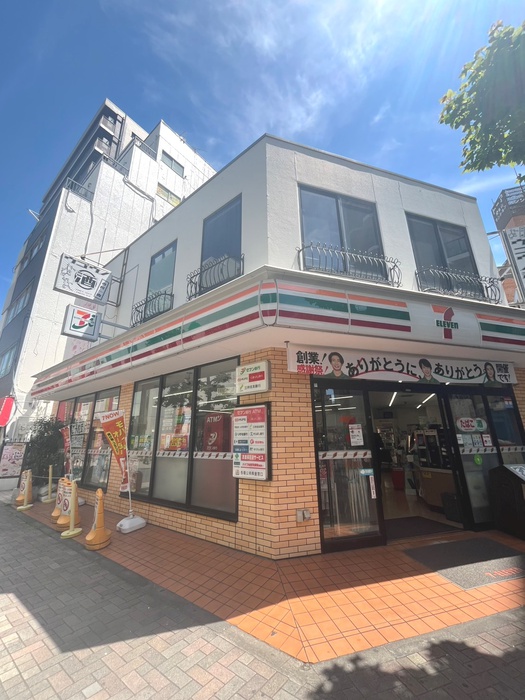 コンビニ　セブンイレブン北区王子一丁目北店（コンビニ）まで230m