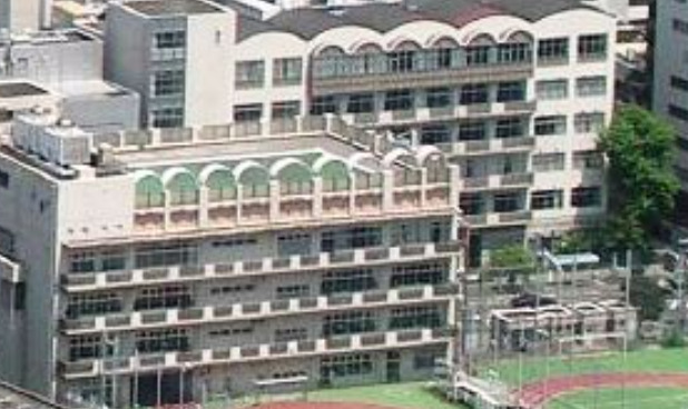 小学校　港区立小中一貫教育校御成門学園御成門小学校（小学校）まで387m