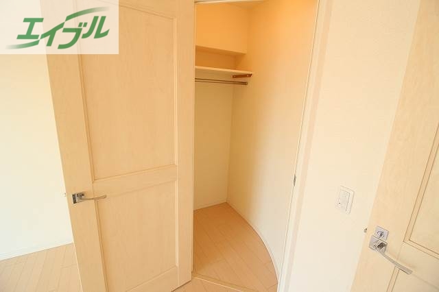 収納　※別部屋の写真です