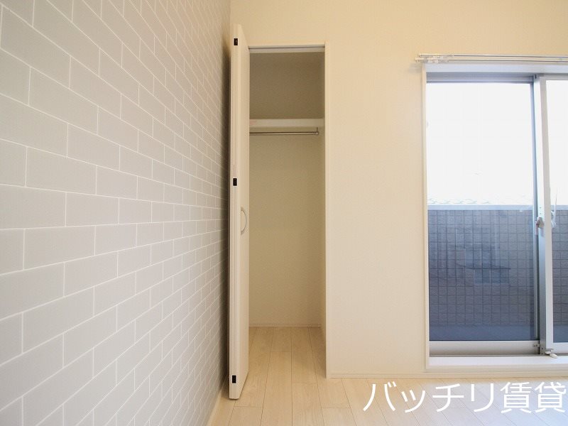 収納　同型タイプの写真となります　現状優先