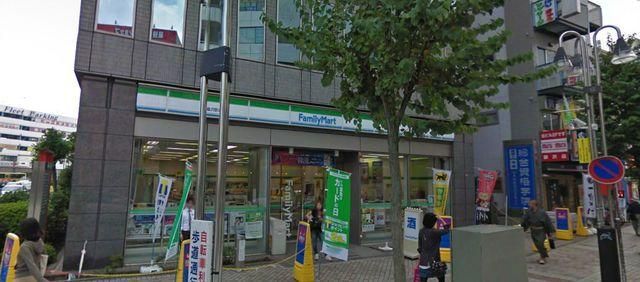 コンビニ　ファミリーマート（コンビニ）まで514m