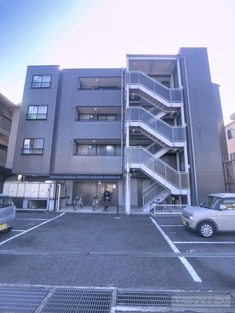 サイトビルの外観写真