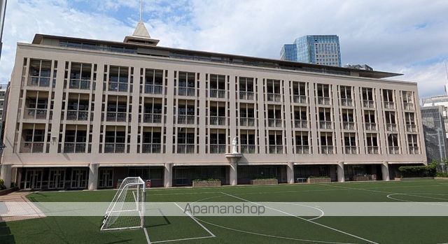 小学校　暁星小学校（小学校）まで692m