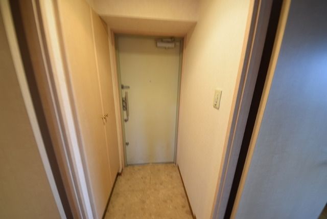 玄関　奥行ある玄関です