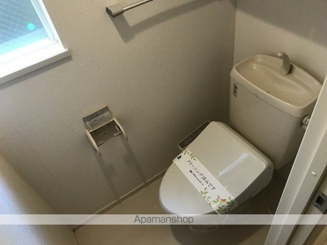 京王新線 幡ケ谷駅 徒歩3分 2階建 築17年のトイレ写真