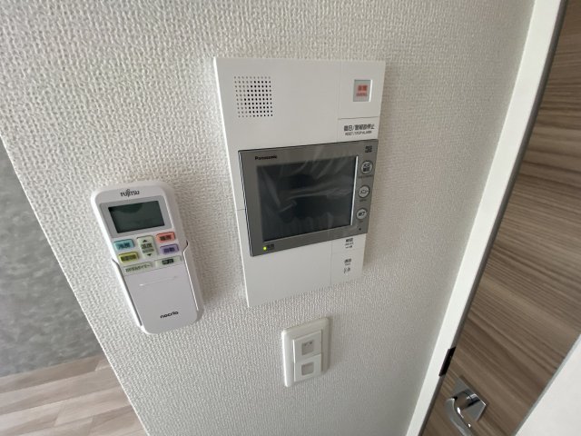 セキュリティ　※カラータイプは写真と異なります。