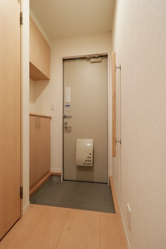 玄関　図面と現状に相違がある場合には現状を優先
