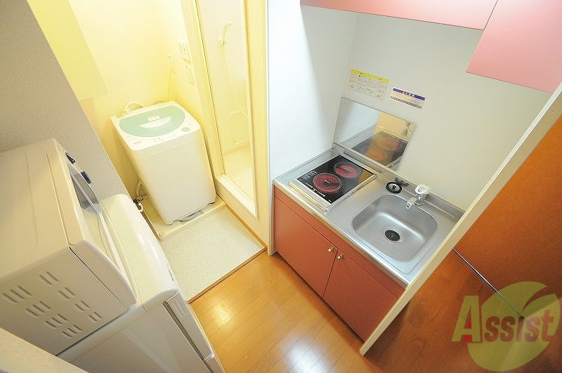 キッチン　ラジエントヒーターで安全に料理が出来ます！！
