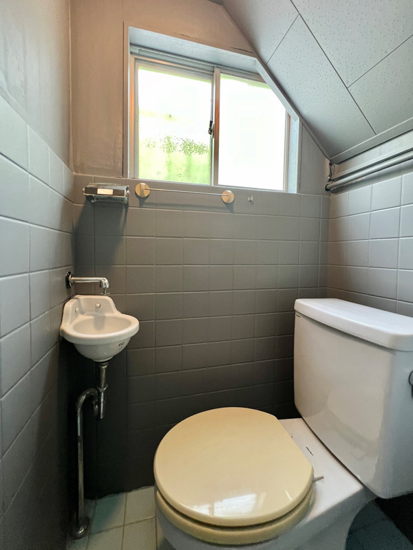 和歌山市園部戸建のトイレ写真