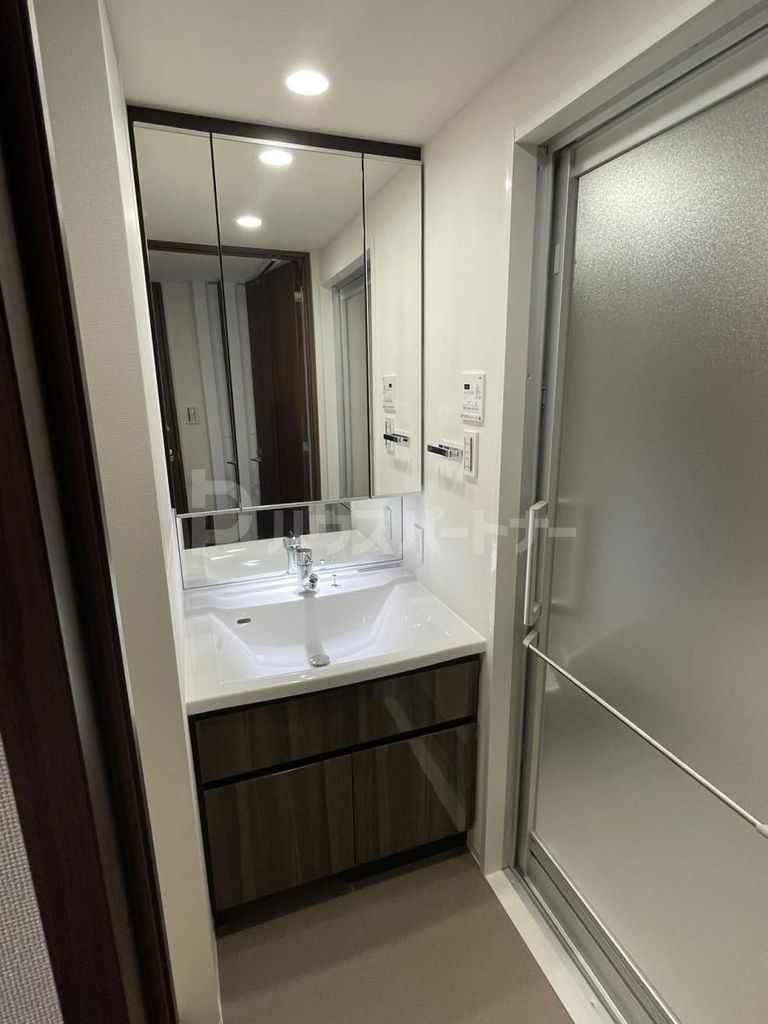 アヴァンカーサ町屋の内装写真