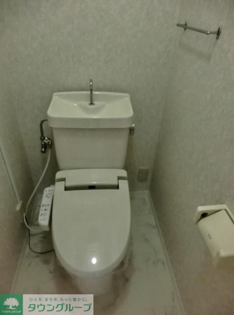 トイレ　ウォシュレット付き