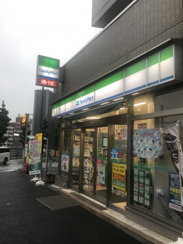 コンビニ　ファミリーマート 大塚空蝉橋店（コンビニ）まで152m