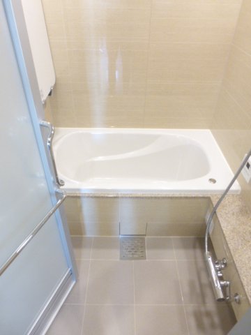 バス・シャワールーム　バス※別部屋参考写真