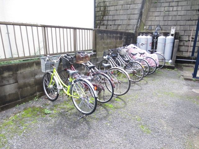 島本コーポの外観写真