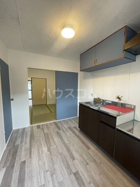 島本コーポの居間写真