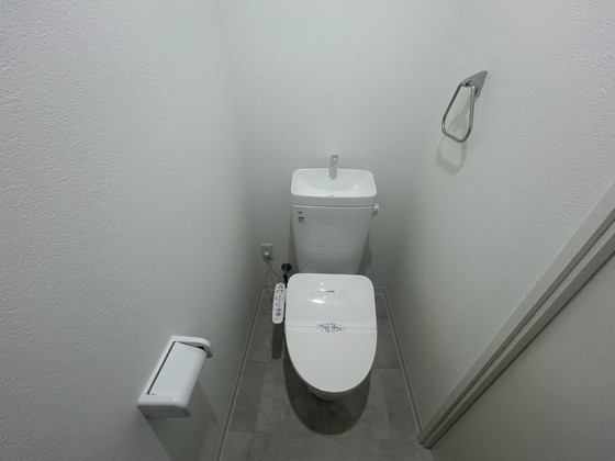 テスラービルのトイレ写真