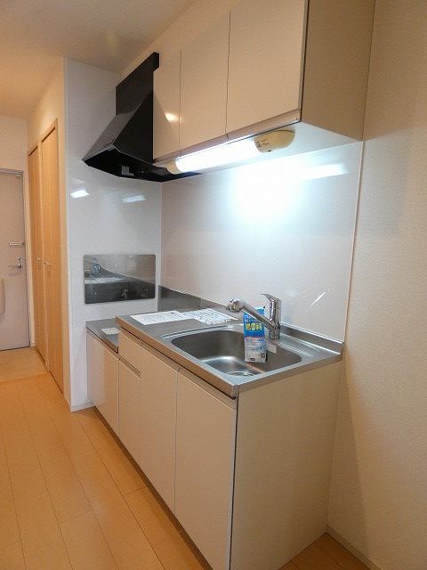 キッチン　※別部屋参考写真です。