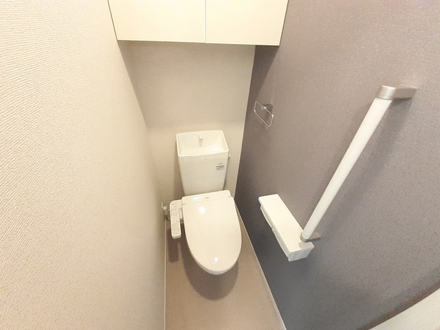 リヴェール 美しが丘 Bのトイレ写真
