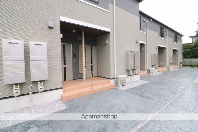 ＪＲ青梅線 小作駅 バス乗車時間：10分 最寄りバス停で下車 徒歩7分 2階建 築4年の外観写真