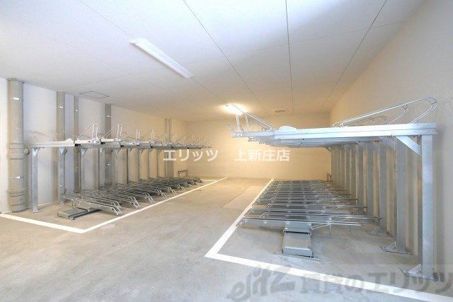 駐車場　駐輪場