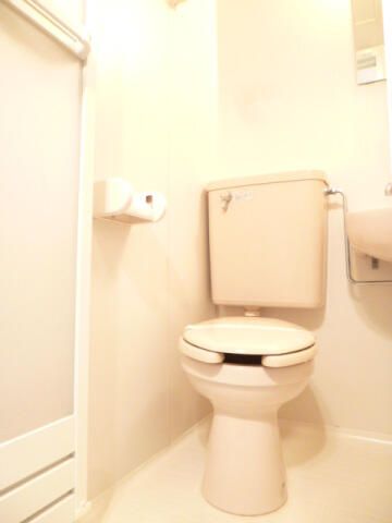 スカイコート池袋西のトイレ写真