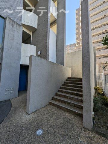 西武新宿線 所沢駅 徒歩10分 13階建 築32年の外観写真