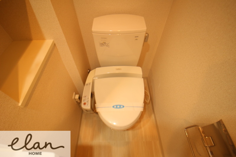 ＪＲ大阪環状線 大阪城公園駅 徒歩5分 15階建 築19年のトイレ写真